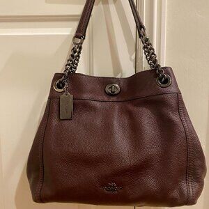 COACH 36855 Turnlock Edie Oxblood Leather, Chain Shoulder Bag